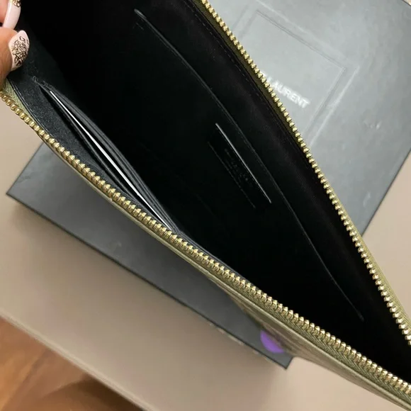 YSL pineapple pouch - Picture 5 of 6